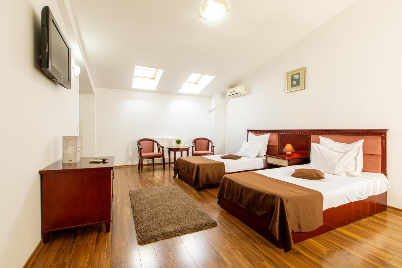 Lira Pacific Aparthotel Constanţa Exteriör bild